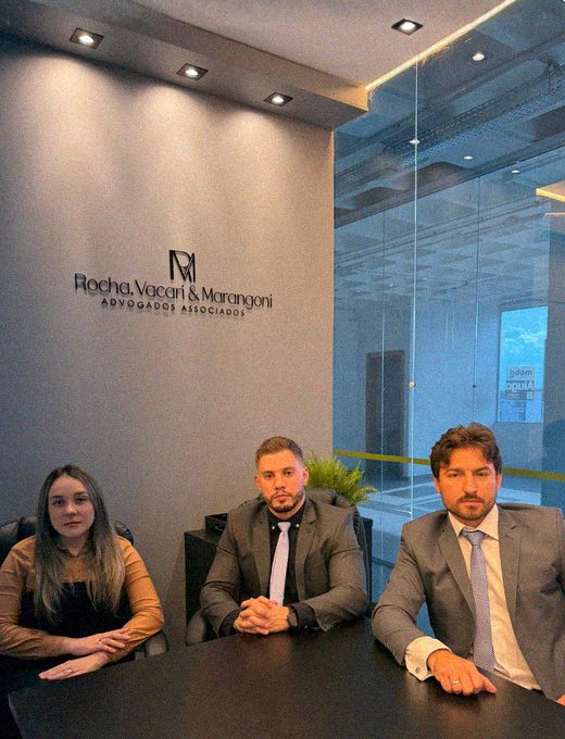 Equipe do escritório Rocha, Vacari & Marangoni Advogados
